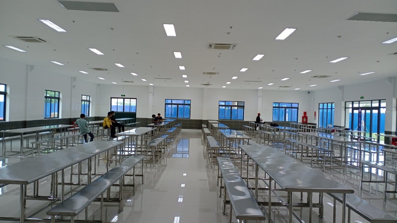 Gia Công Bàn Ăn Canteen Cho Nhân Viên - Công Nhân Inox 304